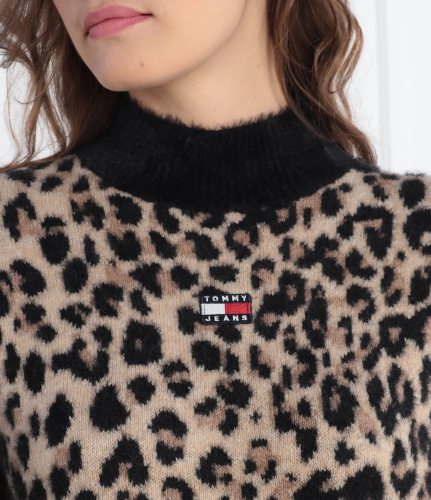TOMMY JEANS TJW Turtleneck Leo Sweater - Leopard Allover Print |  Choice+Attitude