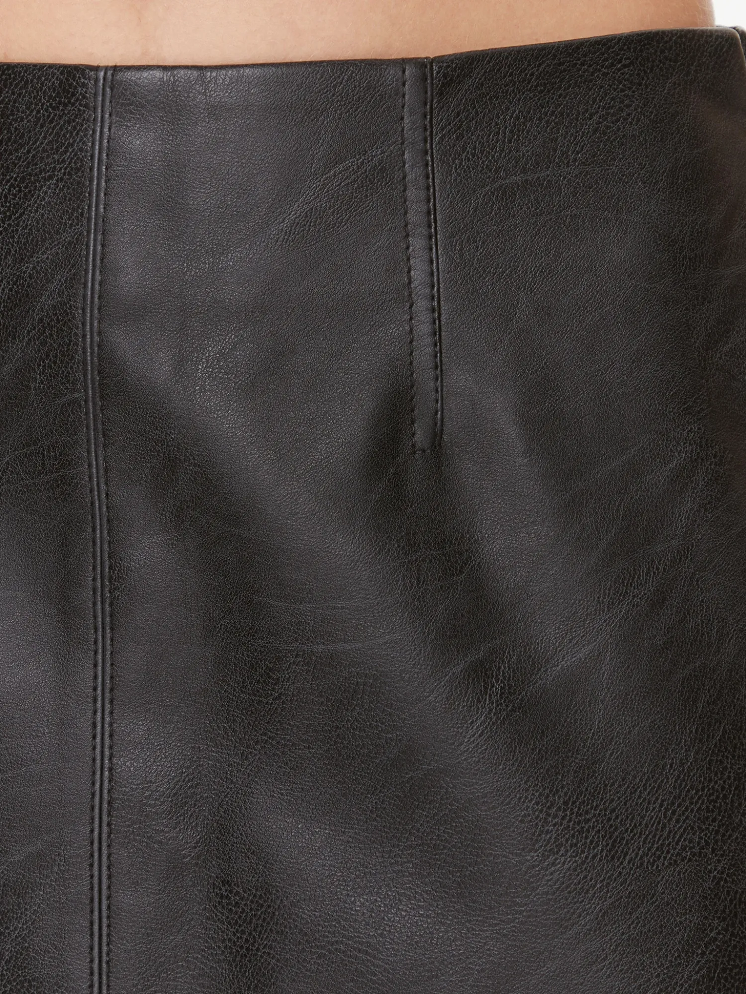 CALVIN KLEIN JEANS Faux Choice+Attitude Leather | CK Black - Skirt